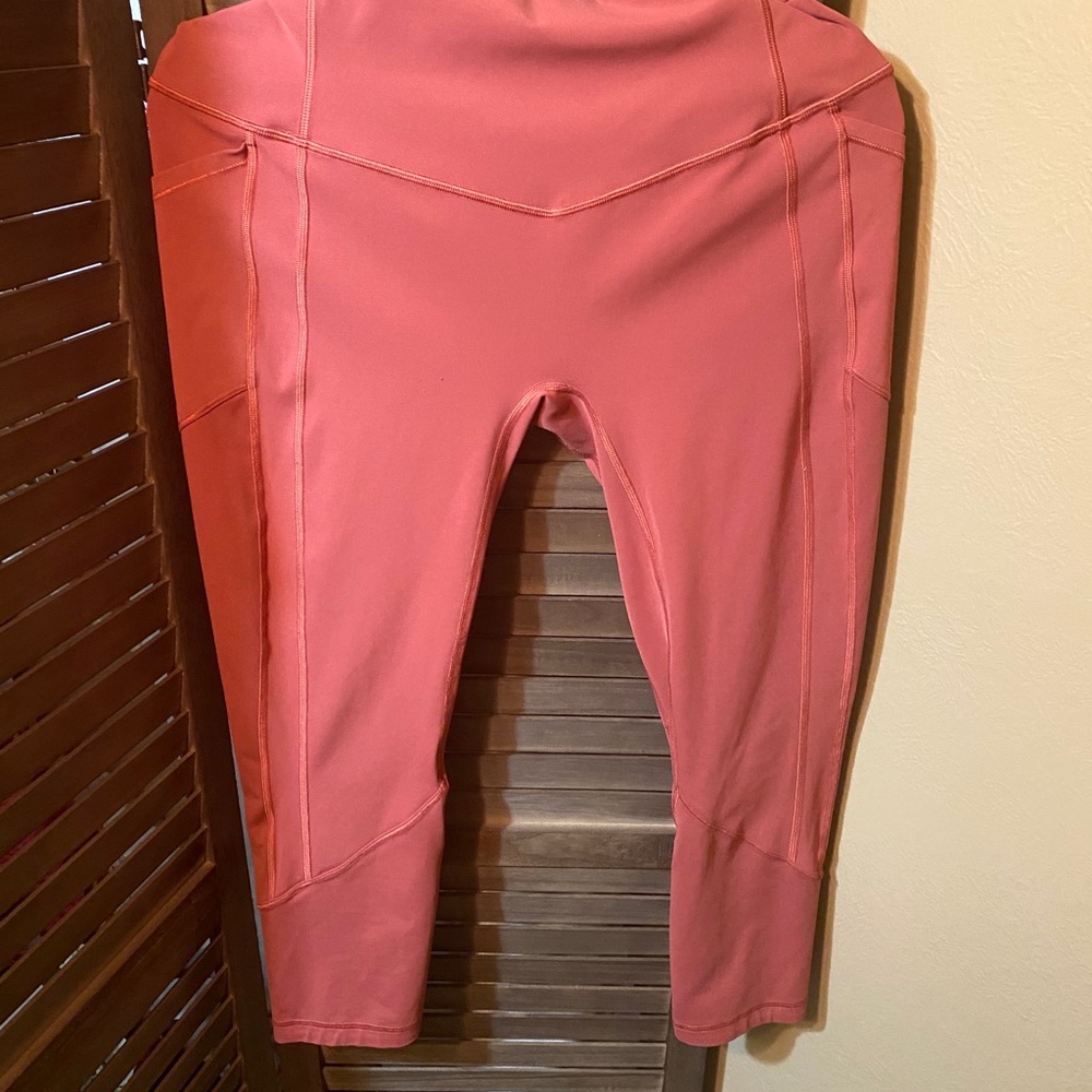 Lululemon All The Right Places Crops 12